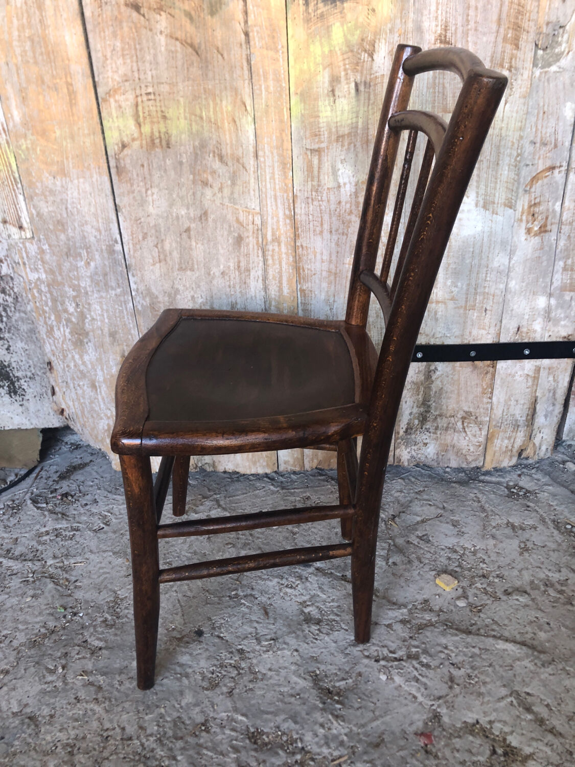 Vintage bistrot chair