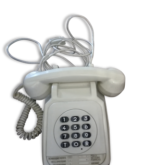 Téléphone vintage socotel s63 ivoire à touches.