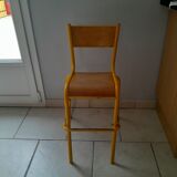 Chaise haute d'école vintage