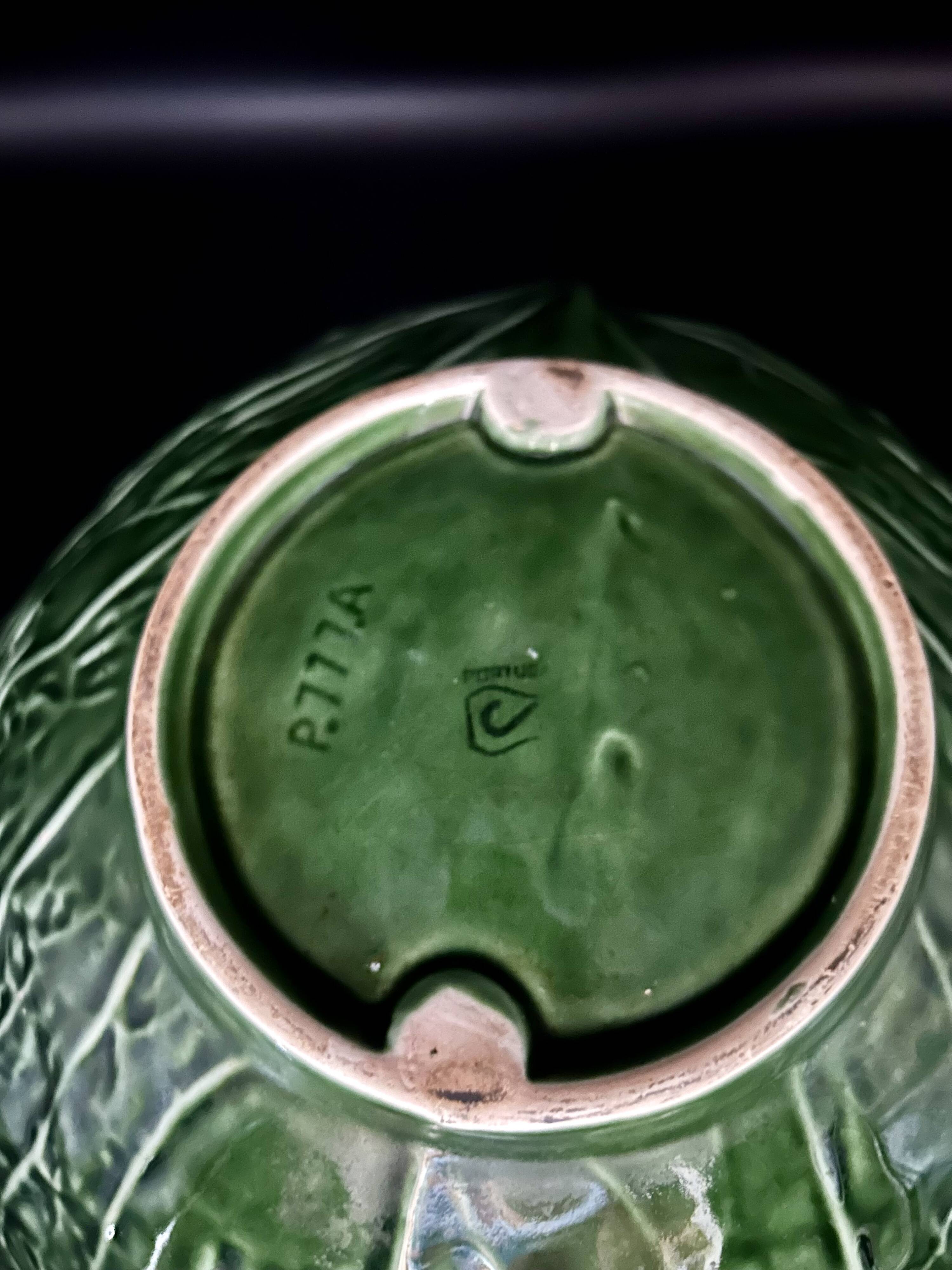 Large Salad Bowl Barbotine Cabbage Leaf - Portugal Vintage P.777A