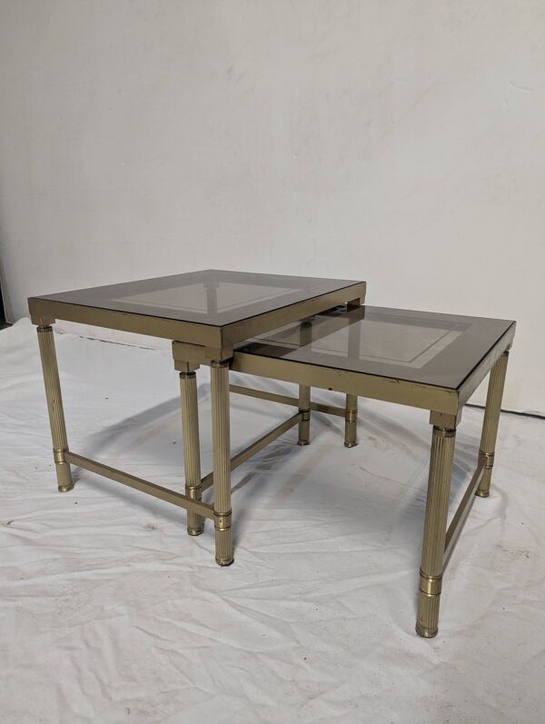 Tables gigognes en laiton