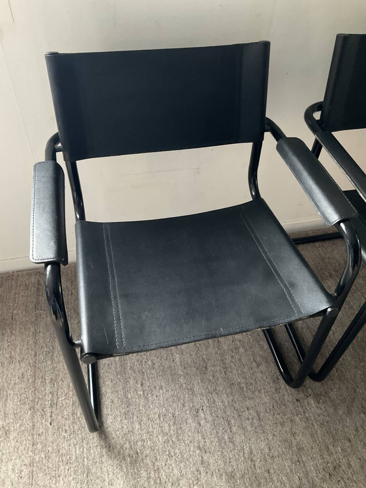 Pair of vintage Cantilever chairs from the 70s-80s