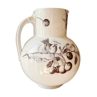 Iron earth ceramic pitcher