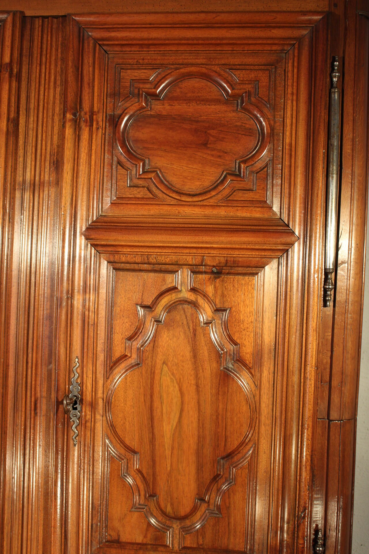 Wardrobe XVIIIth century Louis XIV