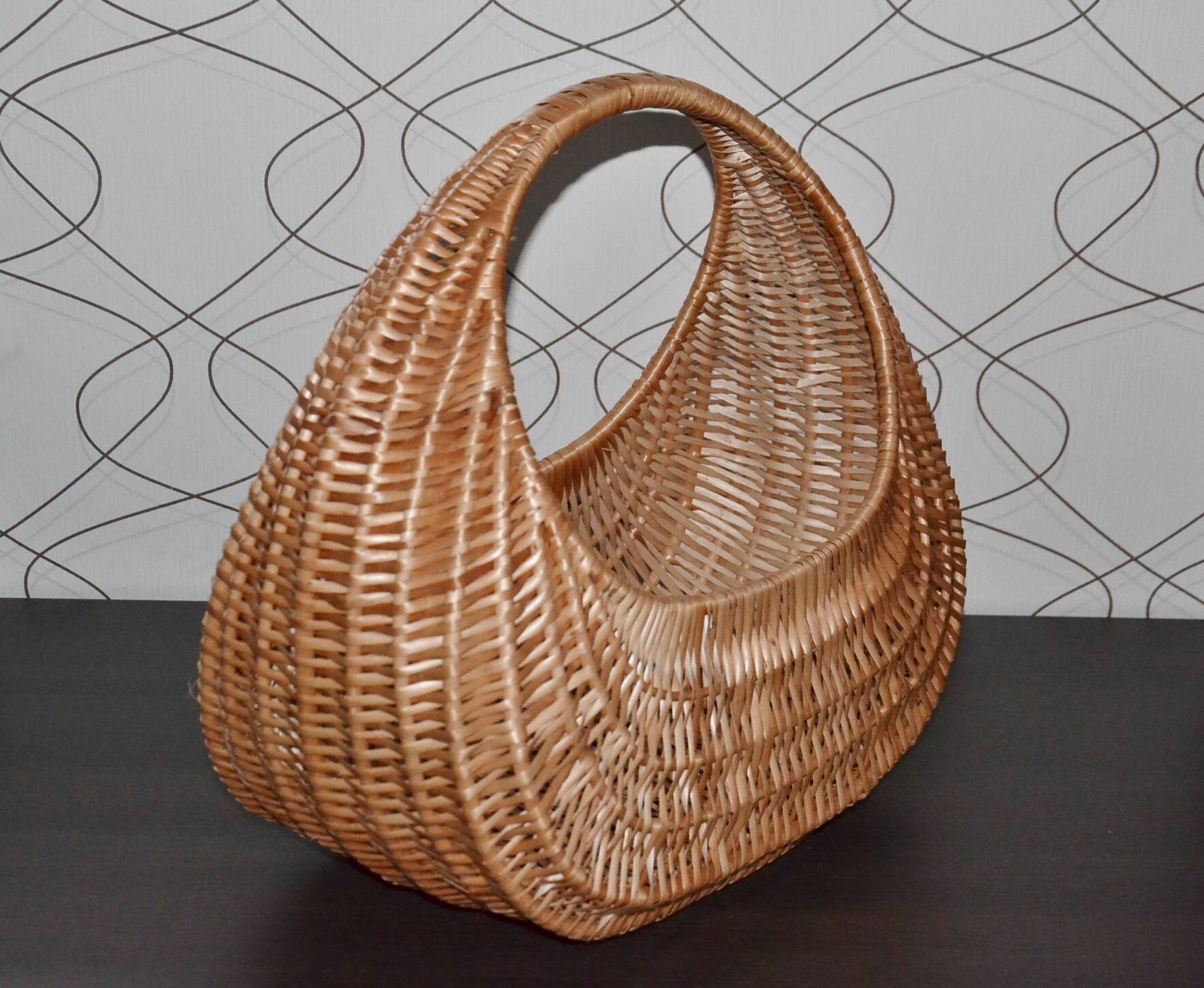 Large model gondola basket