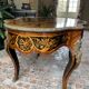Table française en marqueterie du XIXe siècle