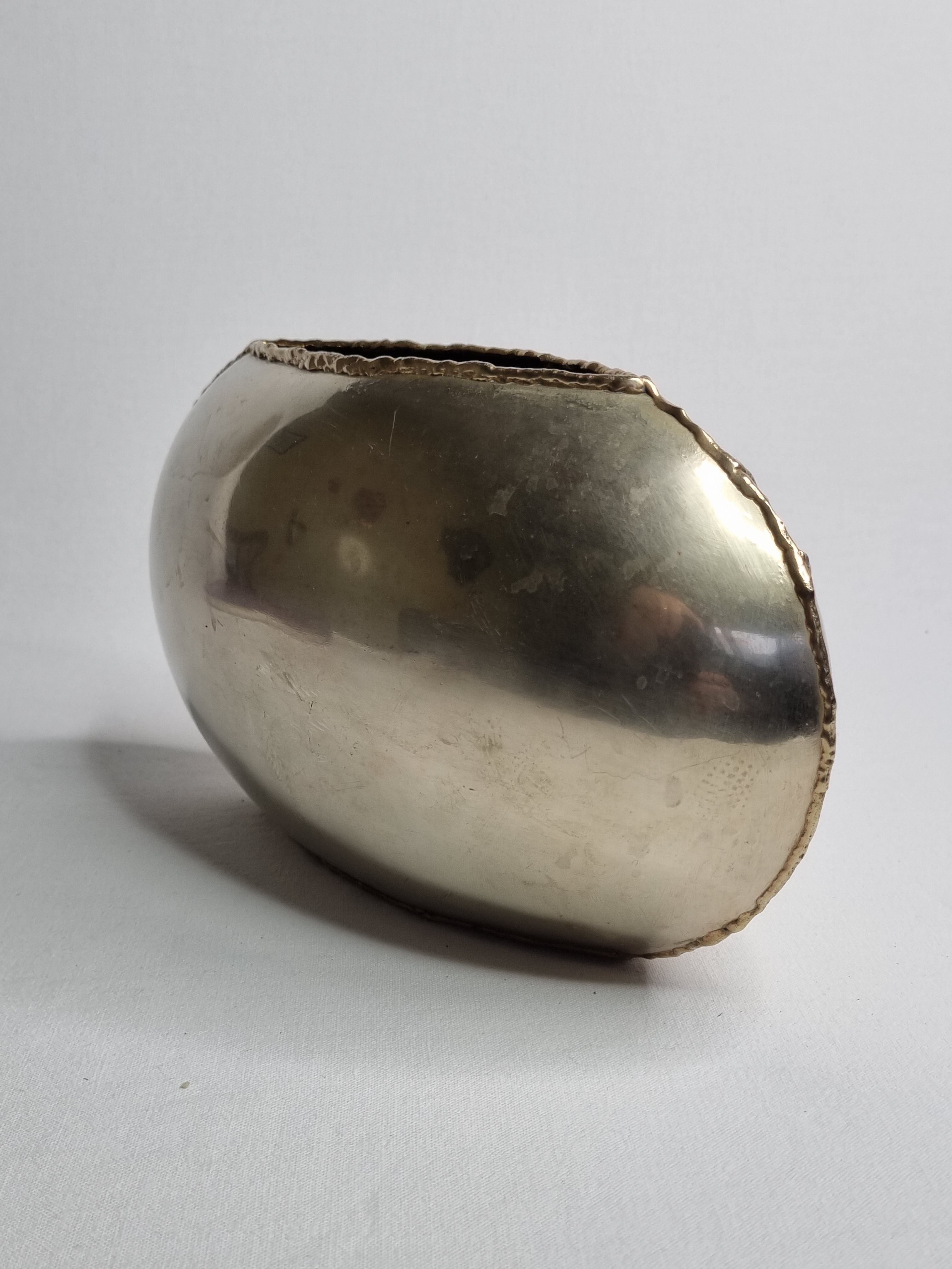 Design brass vase signed Zaza, 29 cm