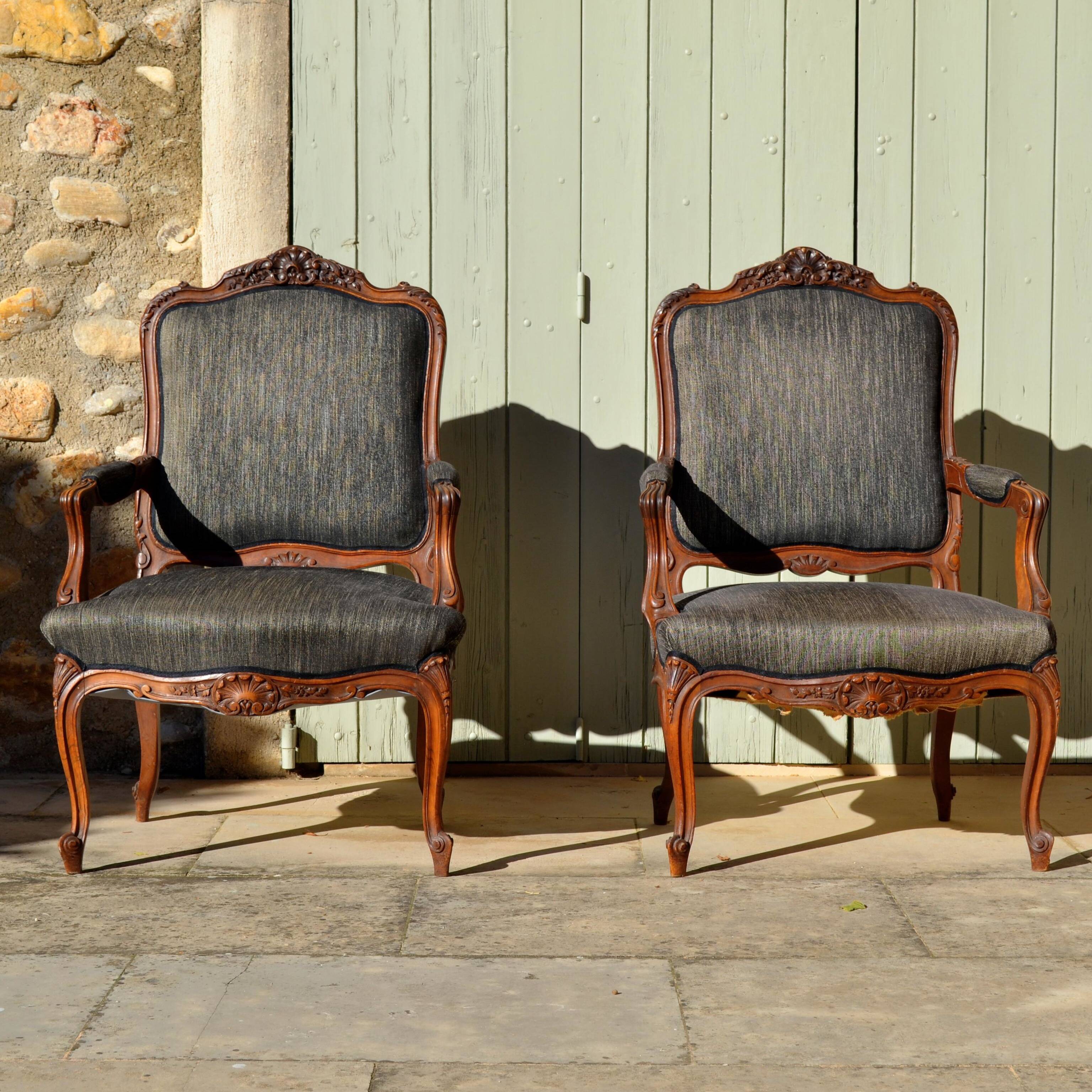 Walnut armchairs in Louis XV style, France