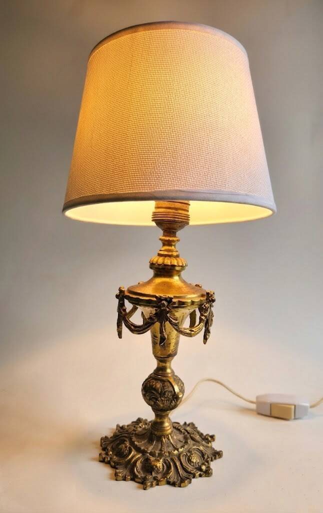 Belgian bronze lamp in Neoclassical style (circa 1910 - 1920)
