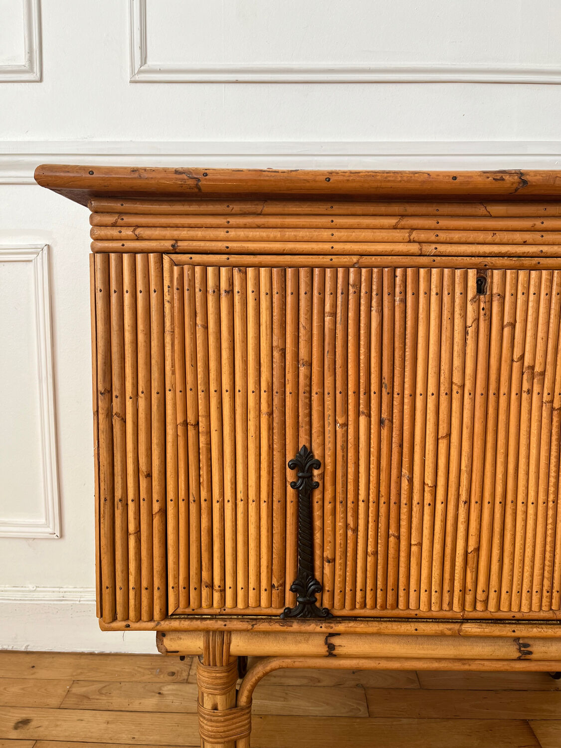 Vintage rattan bar furniture