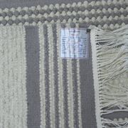 Handmade artisanal rug in Wool – Modern and natural design in Beige Ecru