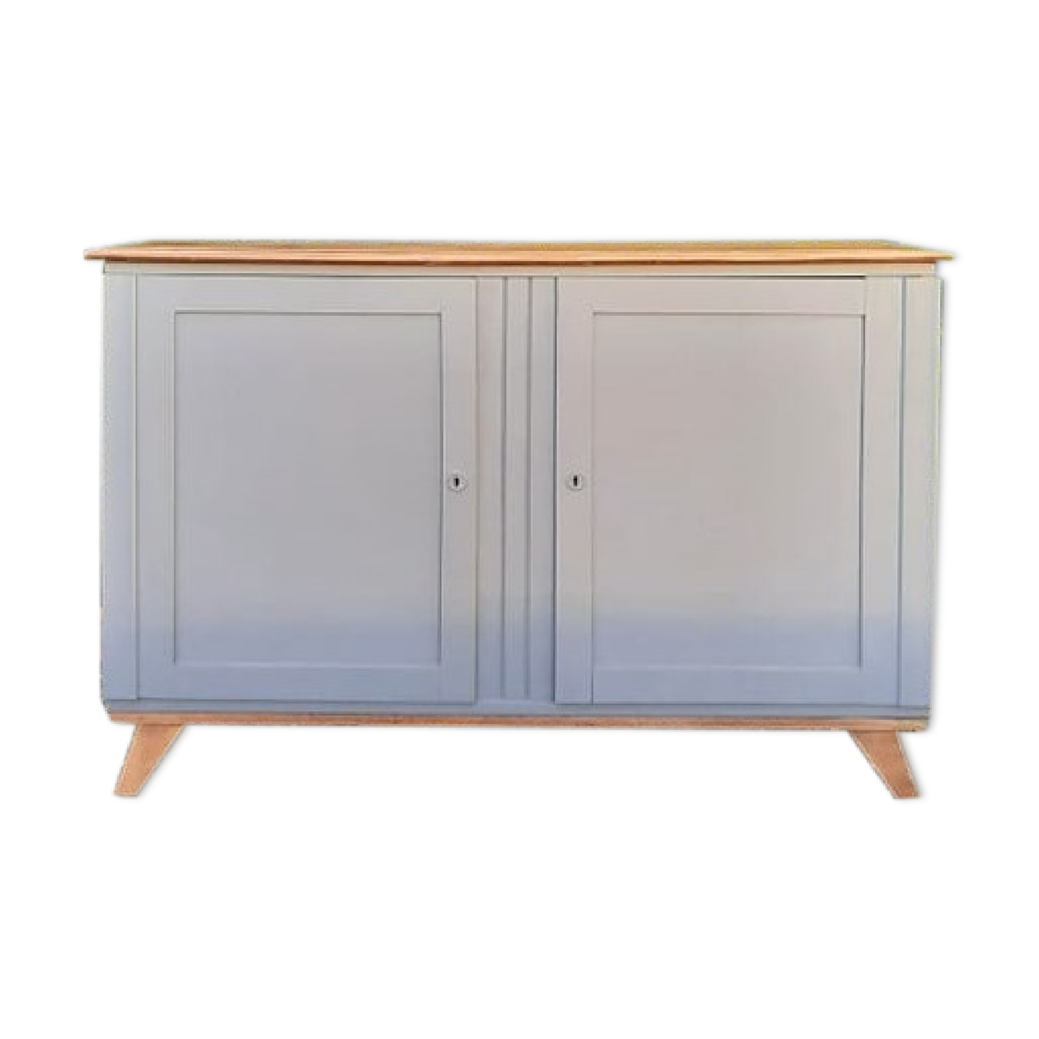 Parisian buffet compass feet