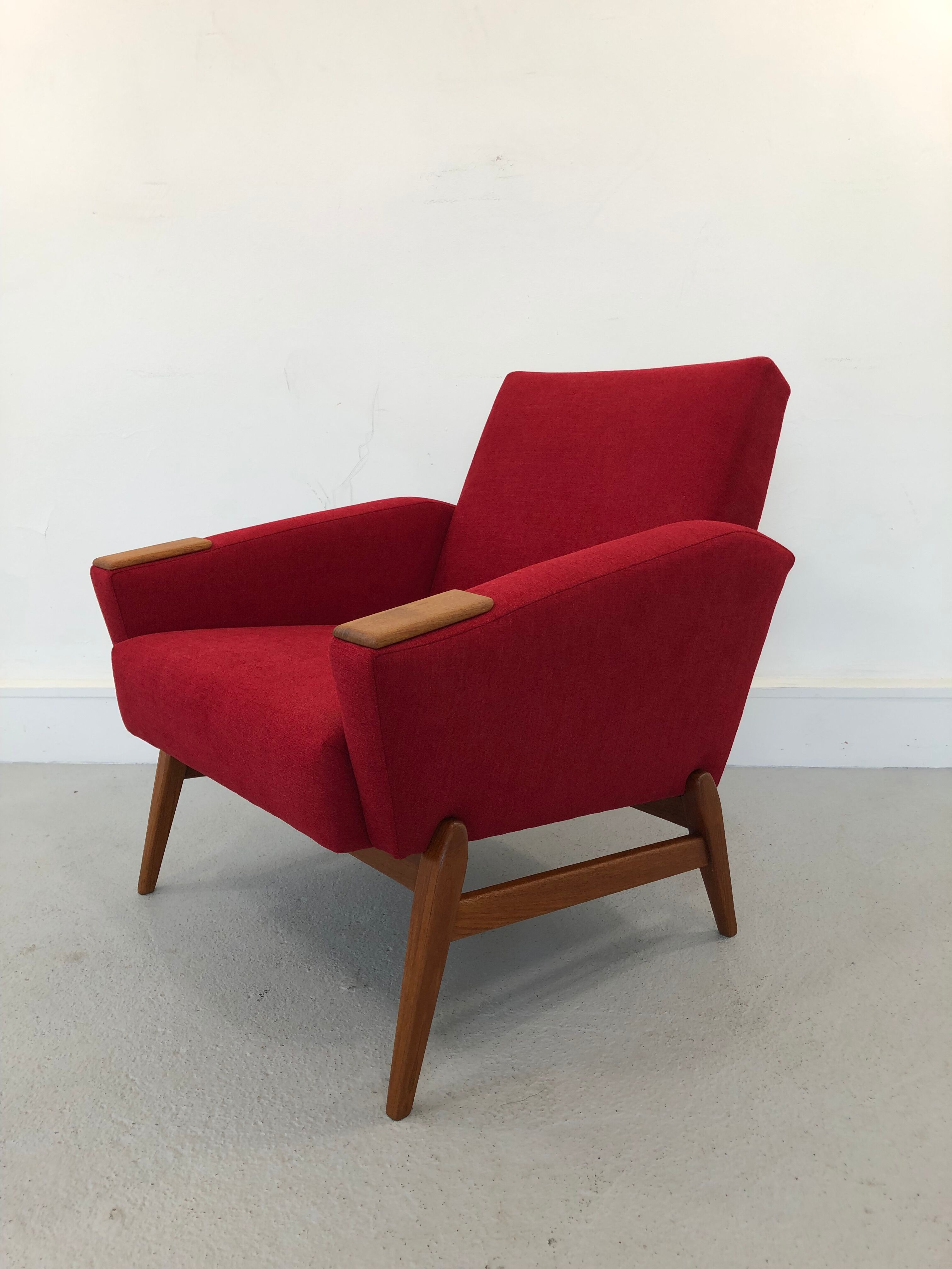 DANISH DESIGN ARMCHAIR IN WOOL & TEAK WOOD, 1970S
