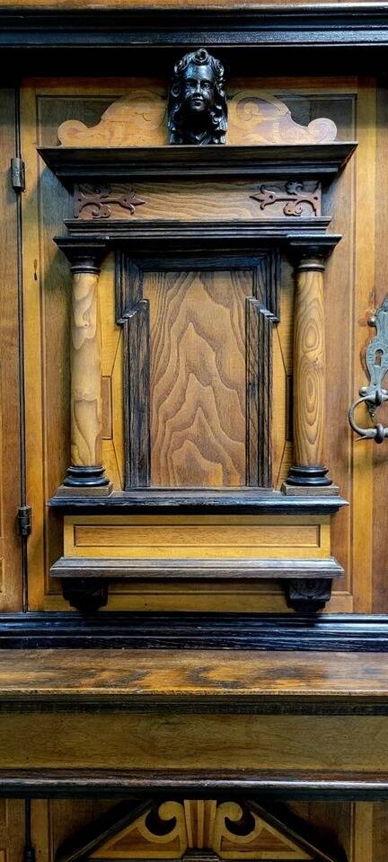 Cabinet or two-part cabinet with Renaissance architectural facade