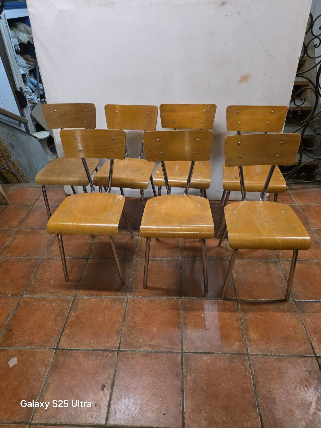 7 vintage school chairs in chrome metal from the 1970s