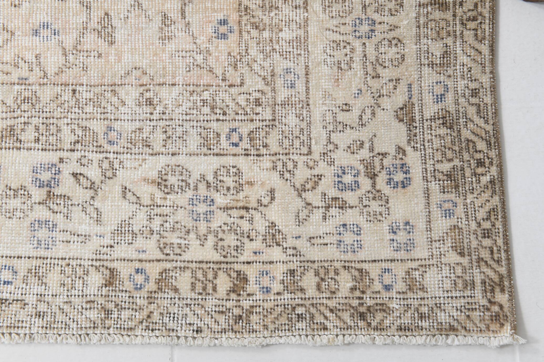 7x10 Vintage Beige Floral Vintage Persian Area Rug, 204x313 Cm