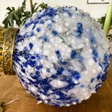 Lustre géant en verre d'art bleu avec couronne en bronze