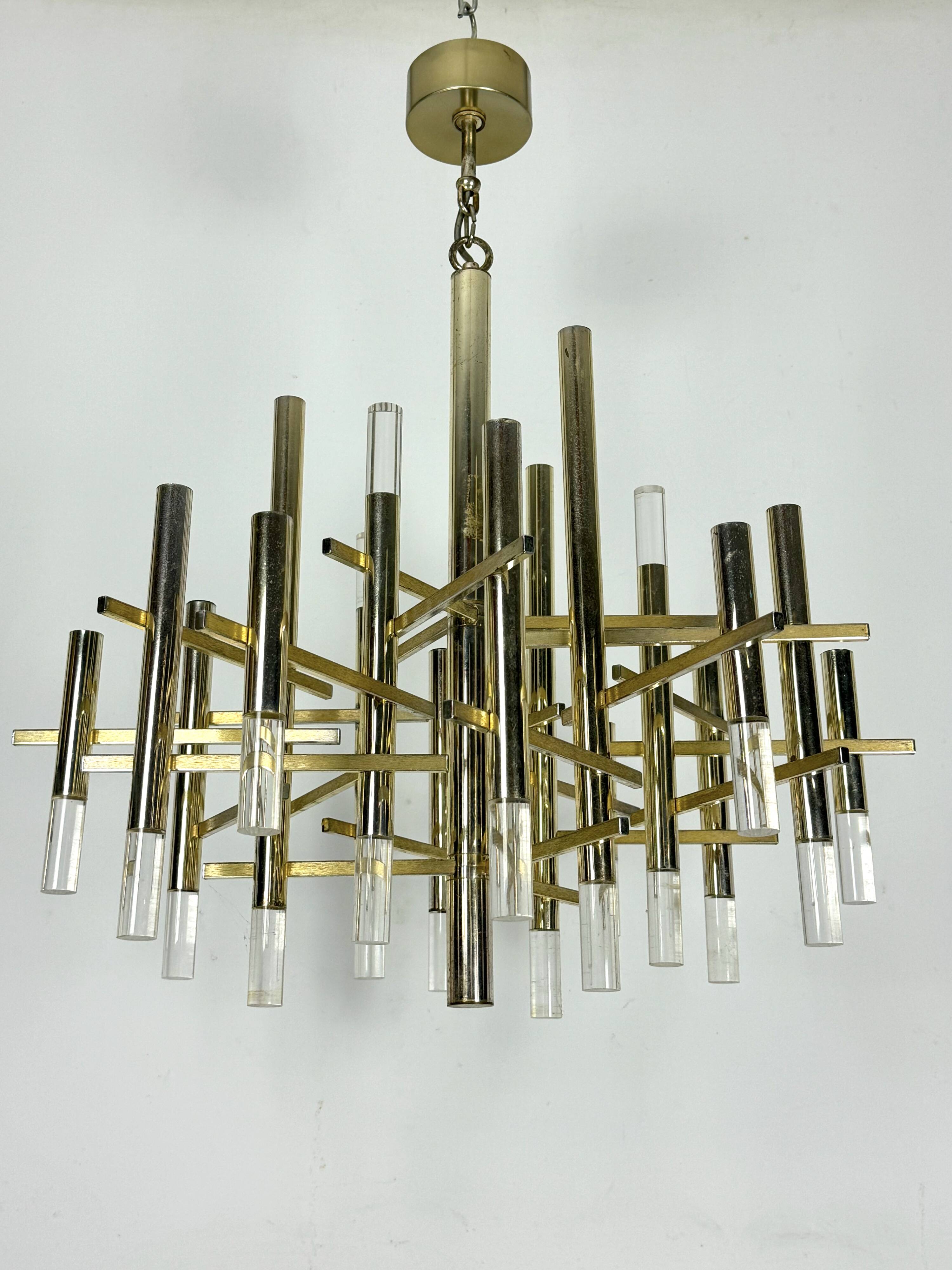 Sciolari 15 lights slight gilded chrome and perspex Chandelier model Ice, Italy 60s