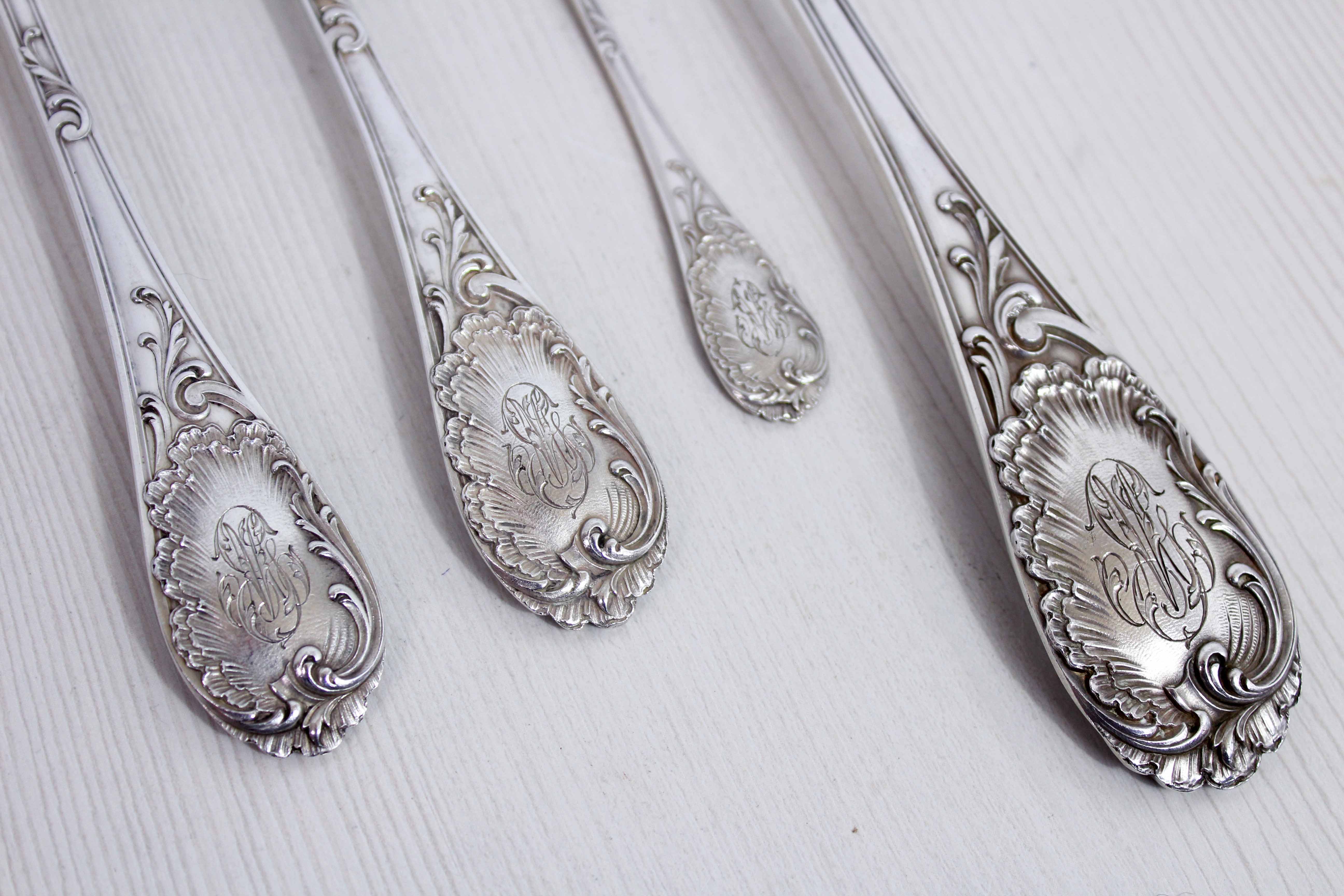 Set de 37 couverts Emile Puiforcat en argent massif