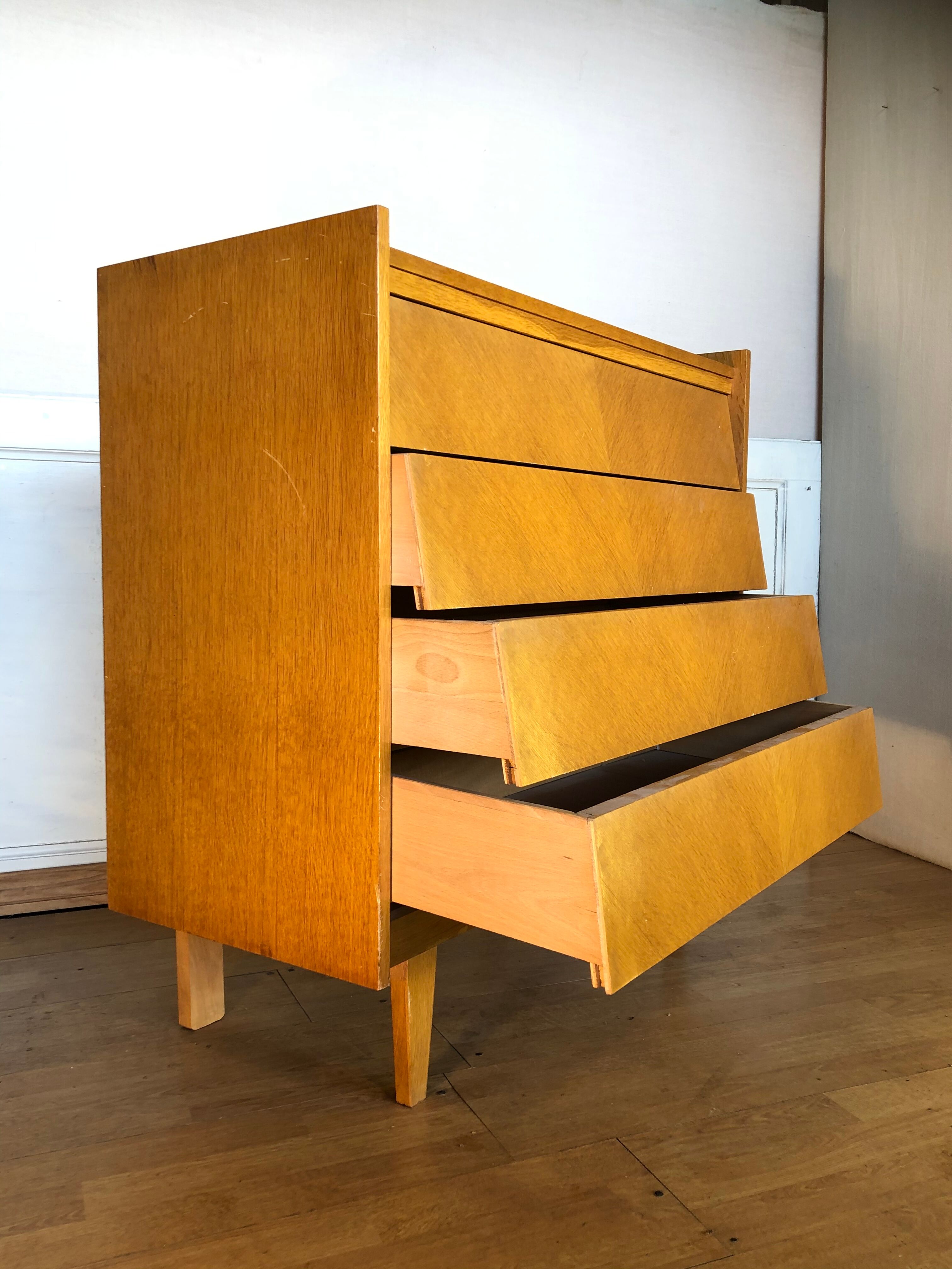 Commode 1960 pieds compas