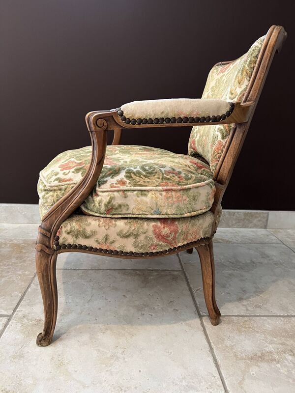 Paire de fauteuil cabriolet, bergères de style Lous XV