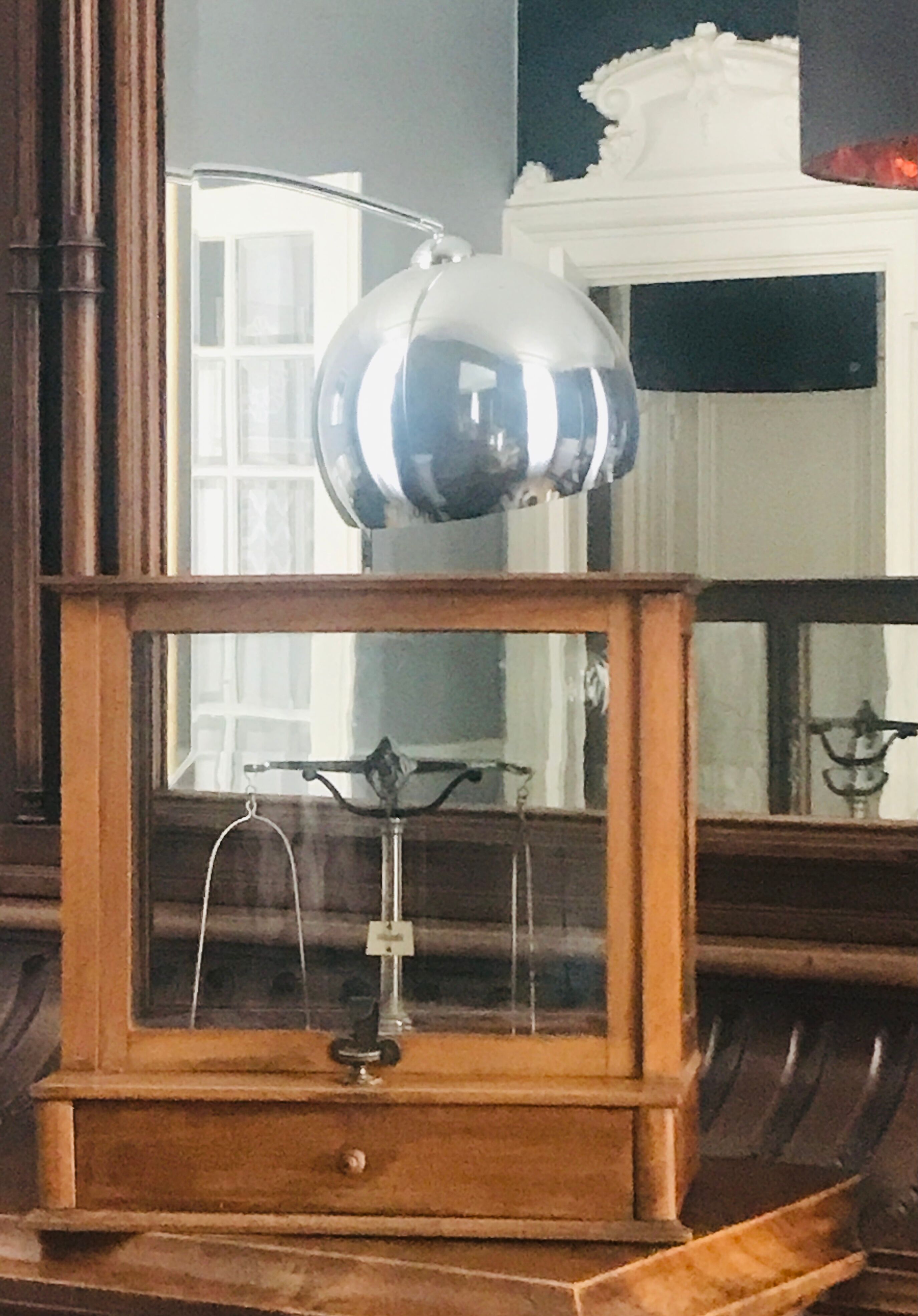 Apothecary trebuchet scale in wooden chest