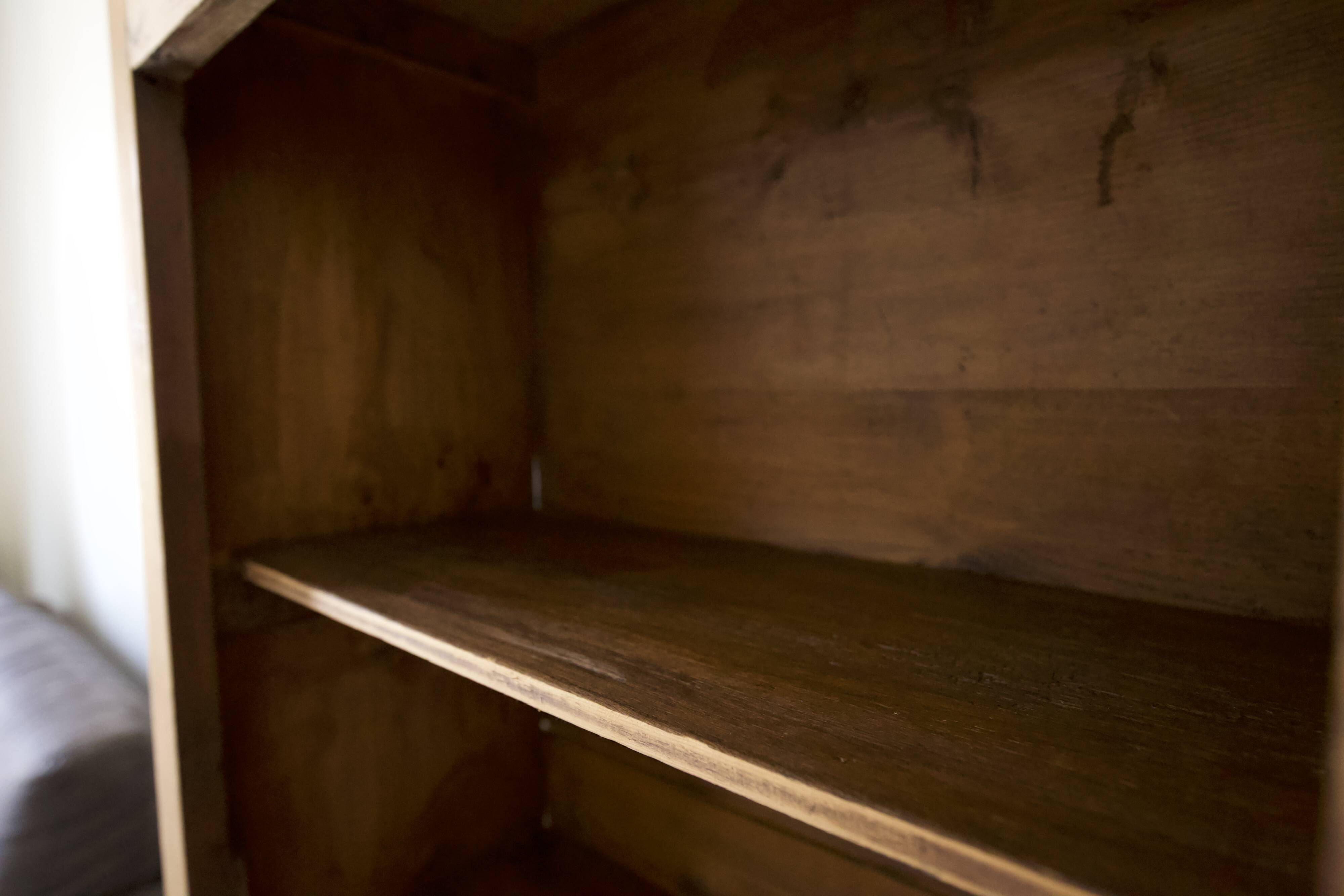 Magnificent Solid Oak Wardrobe – Rustic Chic Style