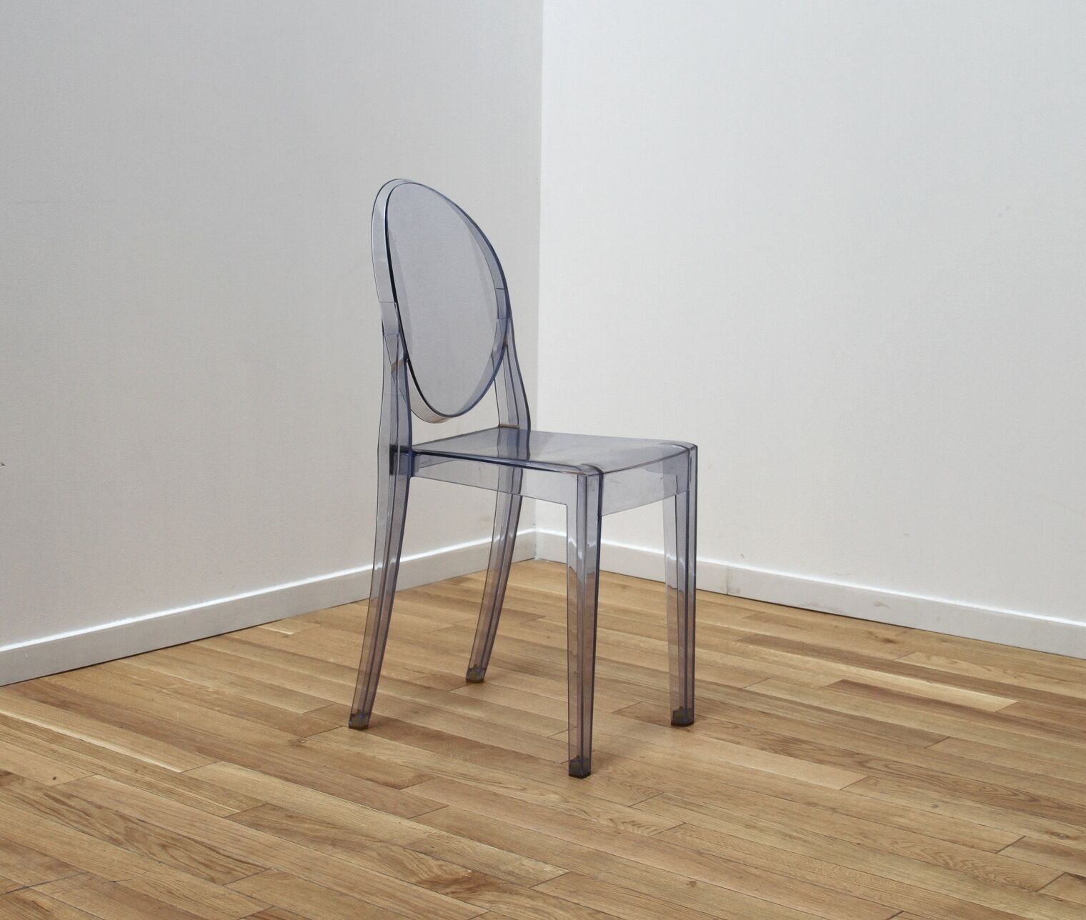 Victoria Ghost Chair, Philippe Starck, Kartell