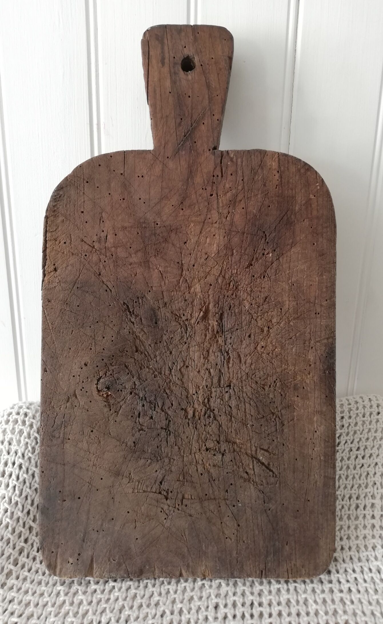 Rectangular cutting board