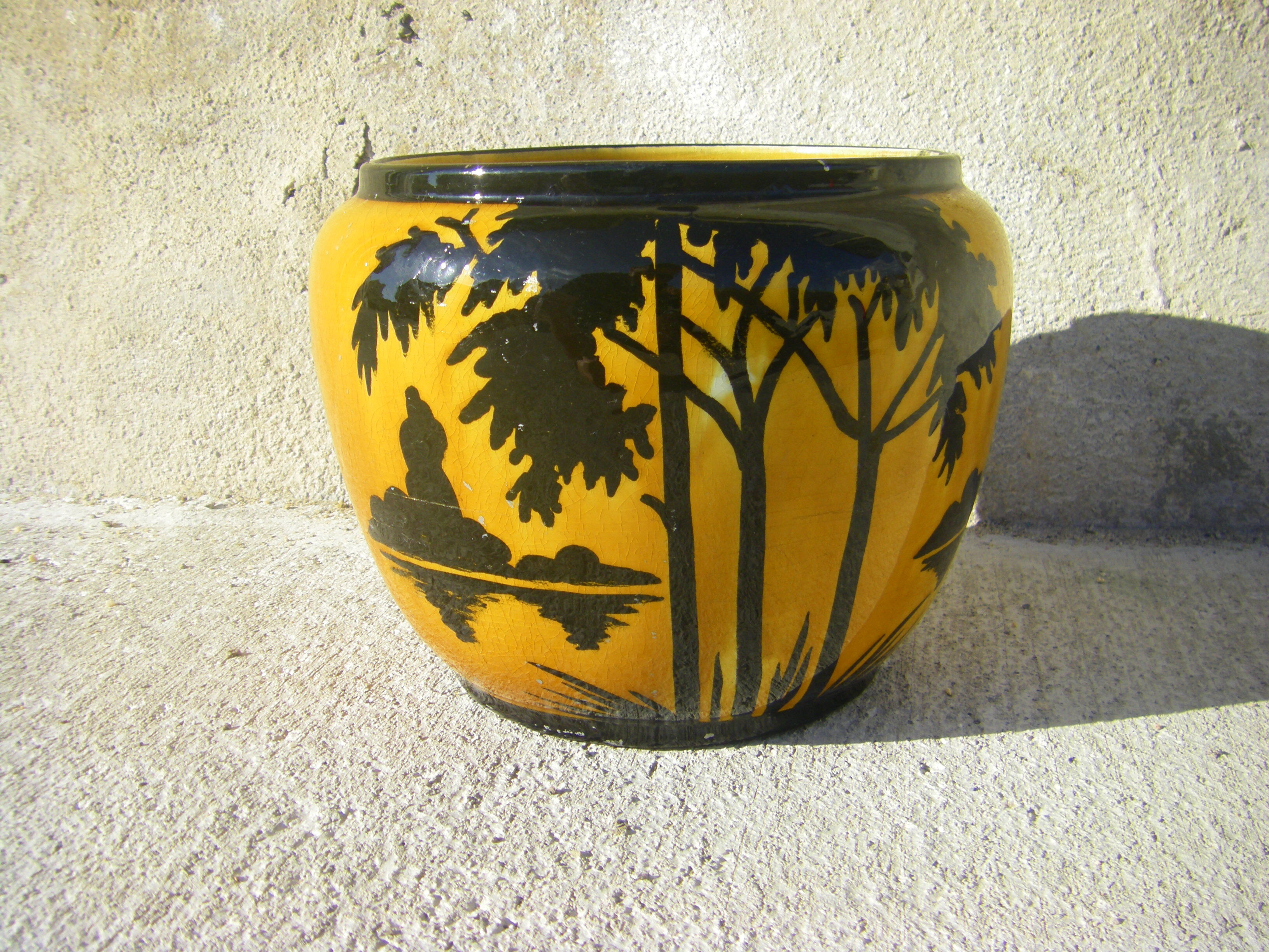 Vintage pot cover. Manufacture Orchies France