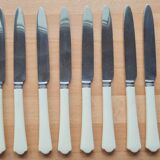 Set of 12 bakelite knives