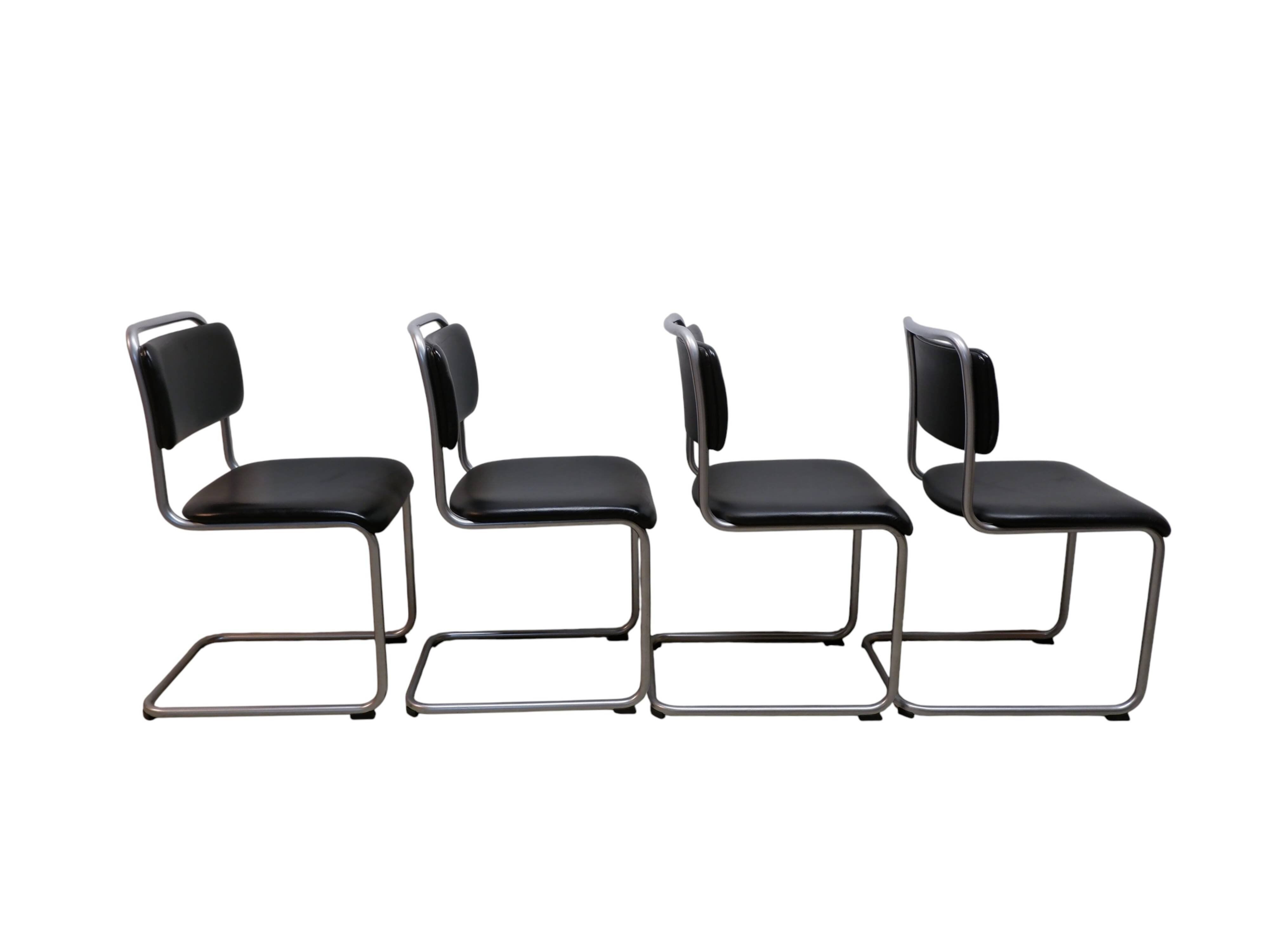 Ensemble de 4 chaises de salle à manger Gispen 101
