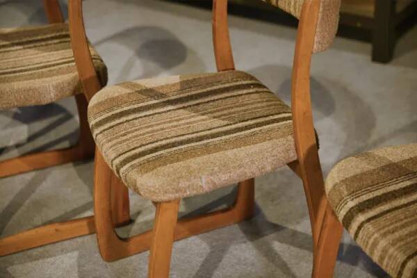 Ensemble de 6 chaises ‘Traîneau’ vintage 1960’s