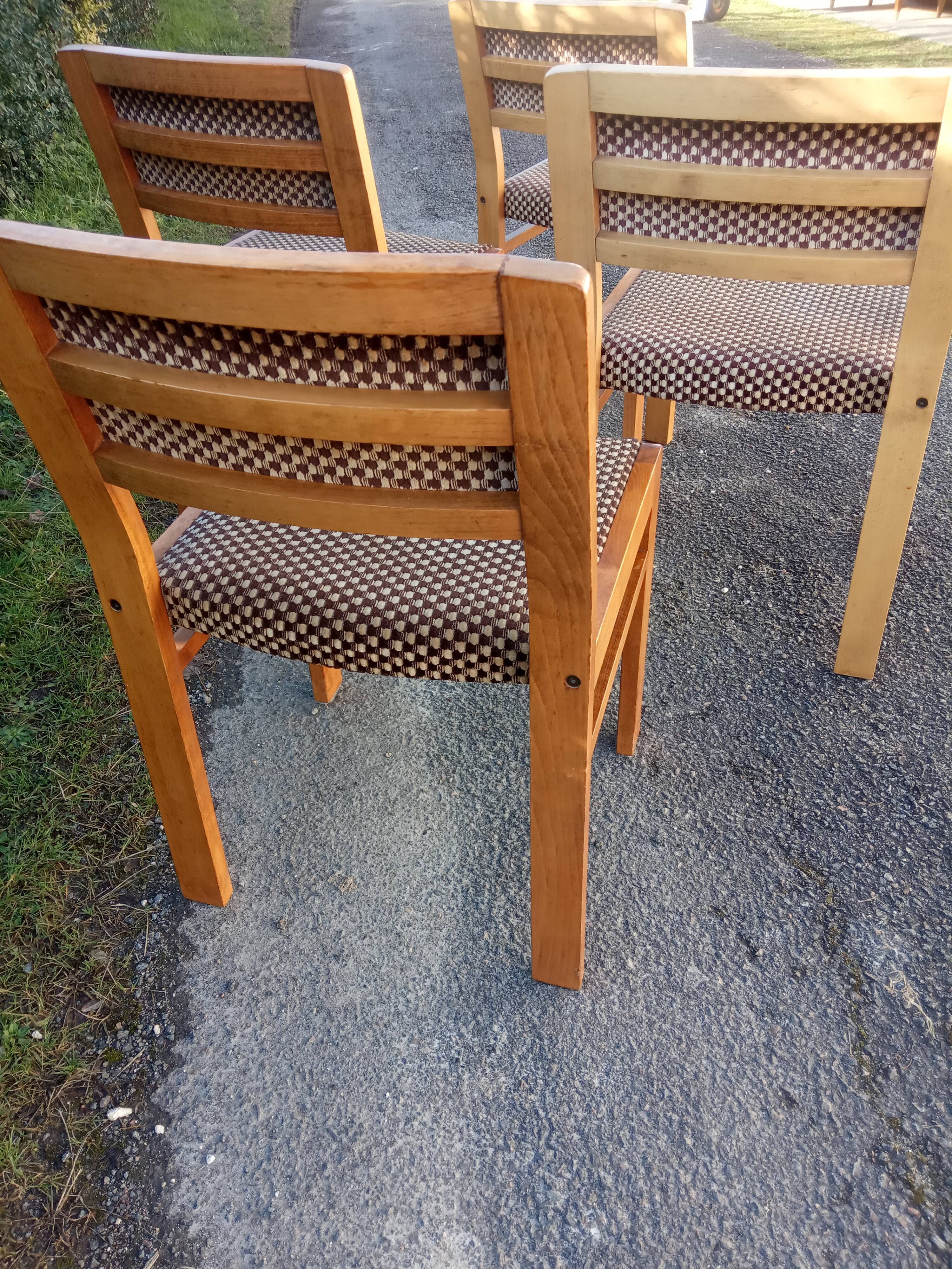 Baumann chairs