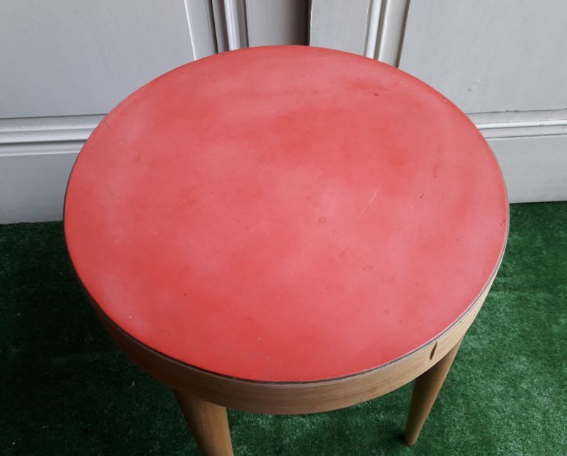 Tabouret Baumann XX hetre and red formica