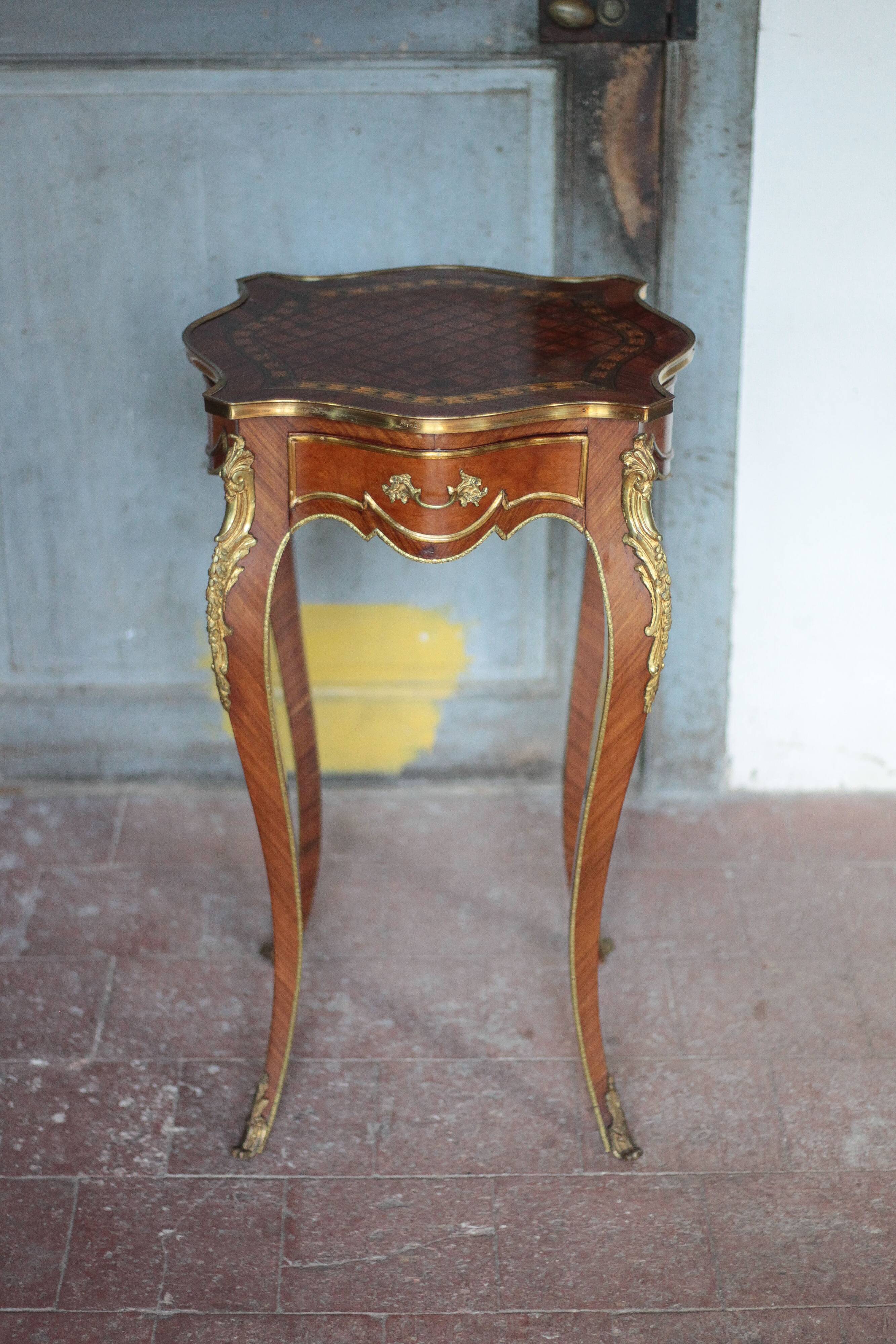 Wooden bedside table with marquetry and bronze, side table with curved legs