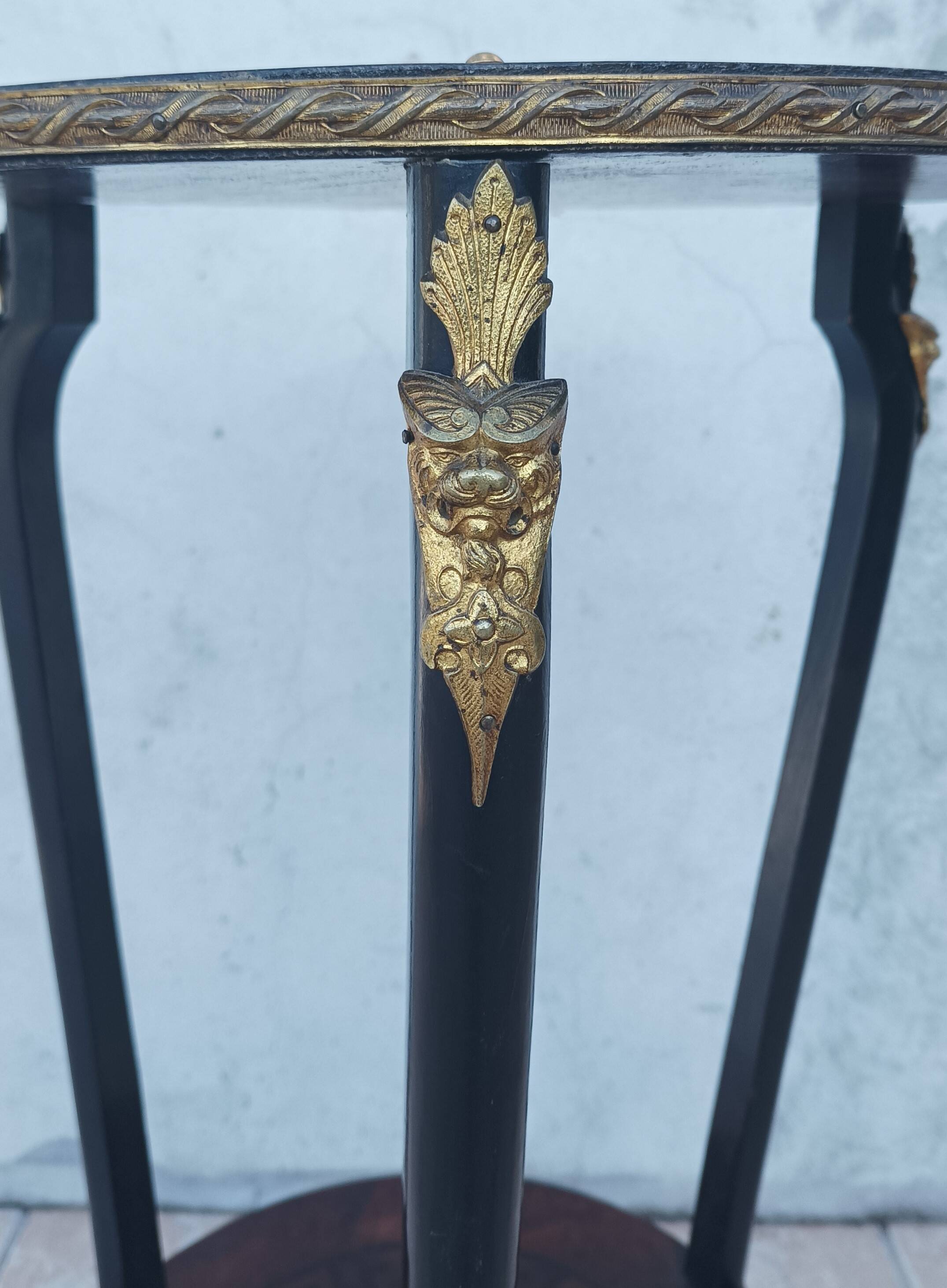 Napoleon III saddle in precious wood marquetry