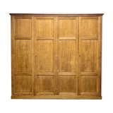 Large oak closet 1920