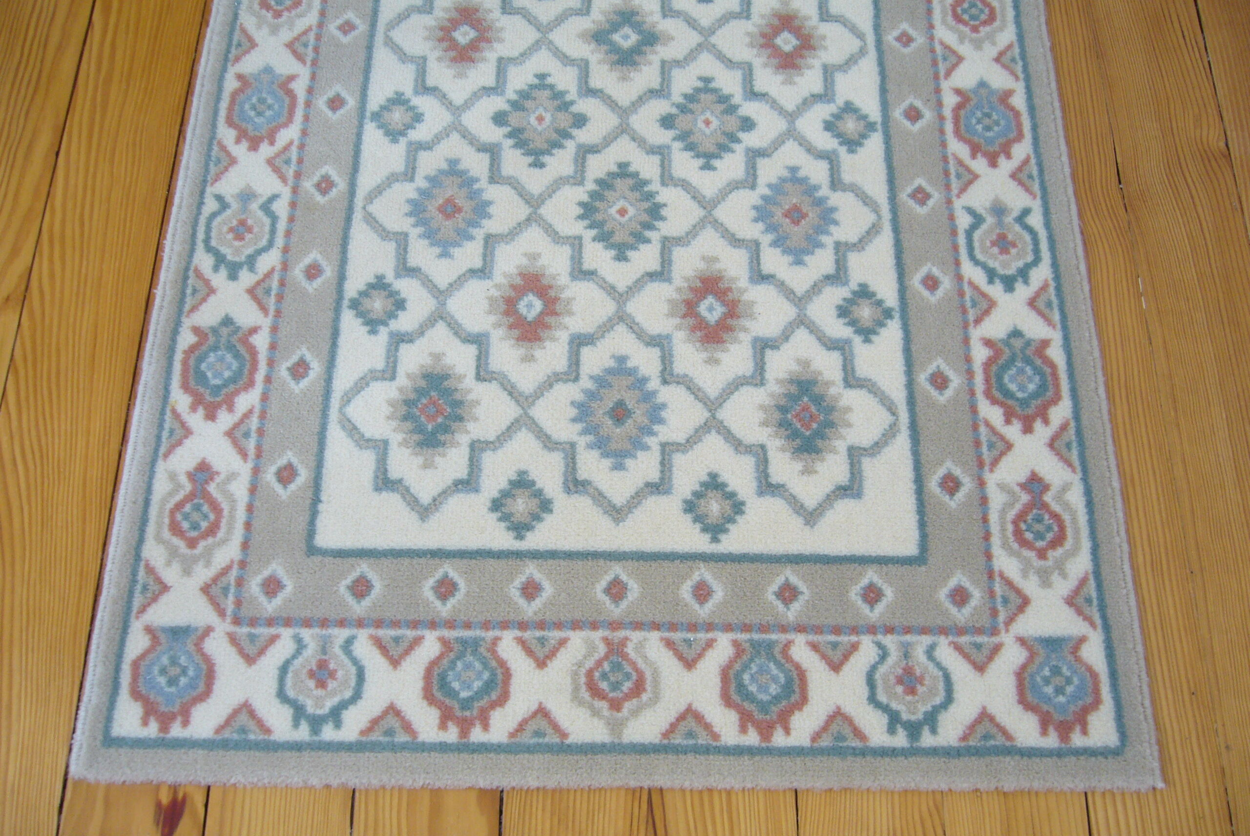 2 Scandinavian wool rugs 60 x 120