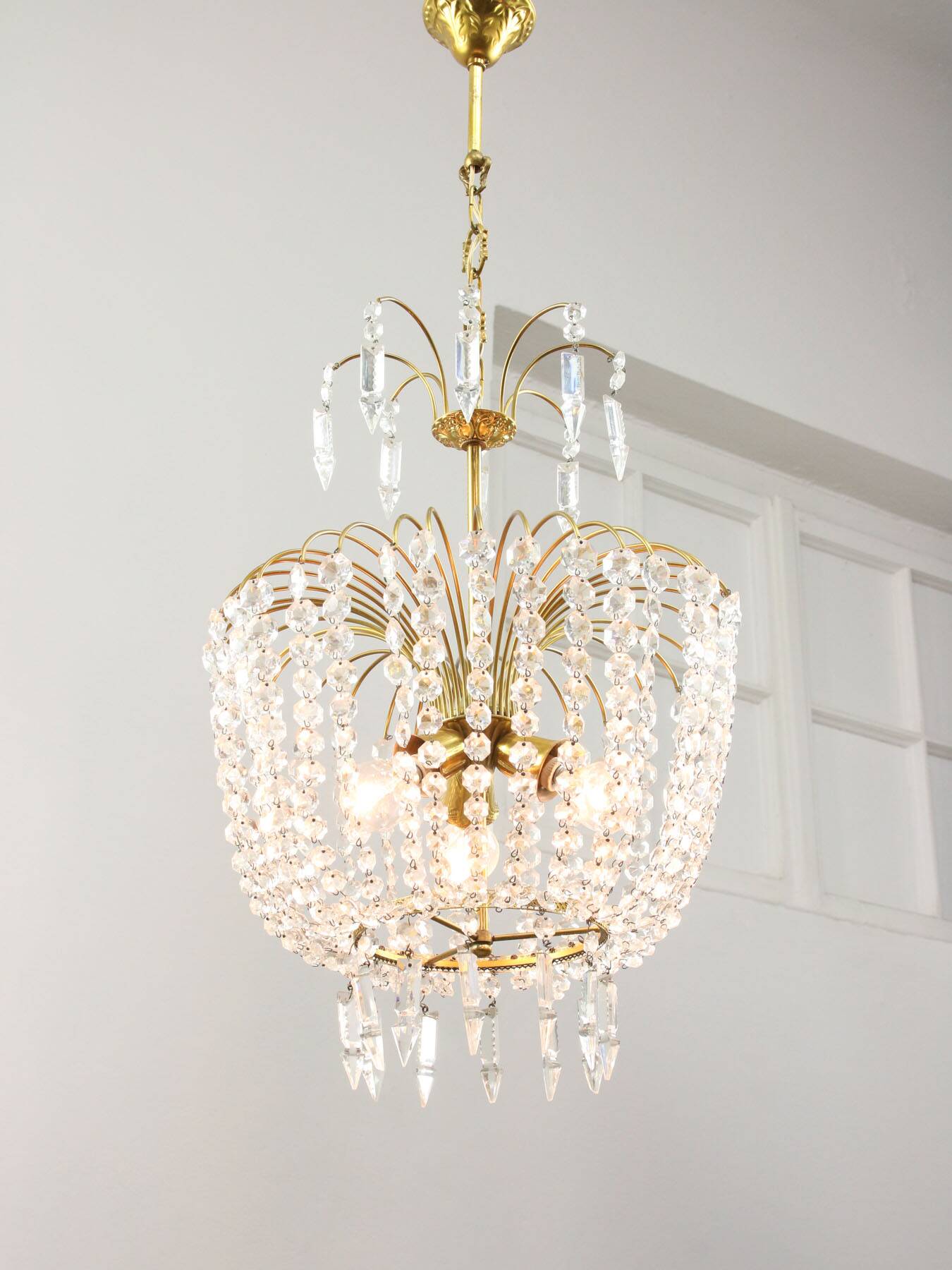 Vintage Italian Crystal and Gilt Metal Chandelier, 1980s