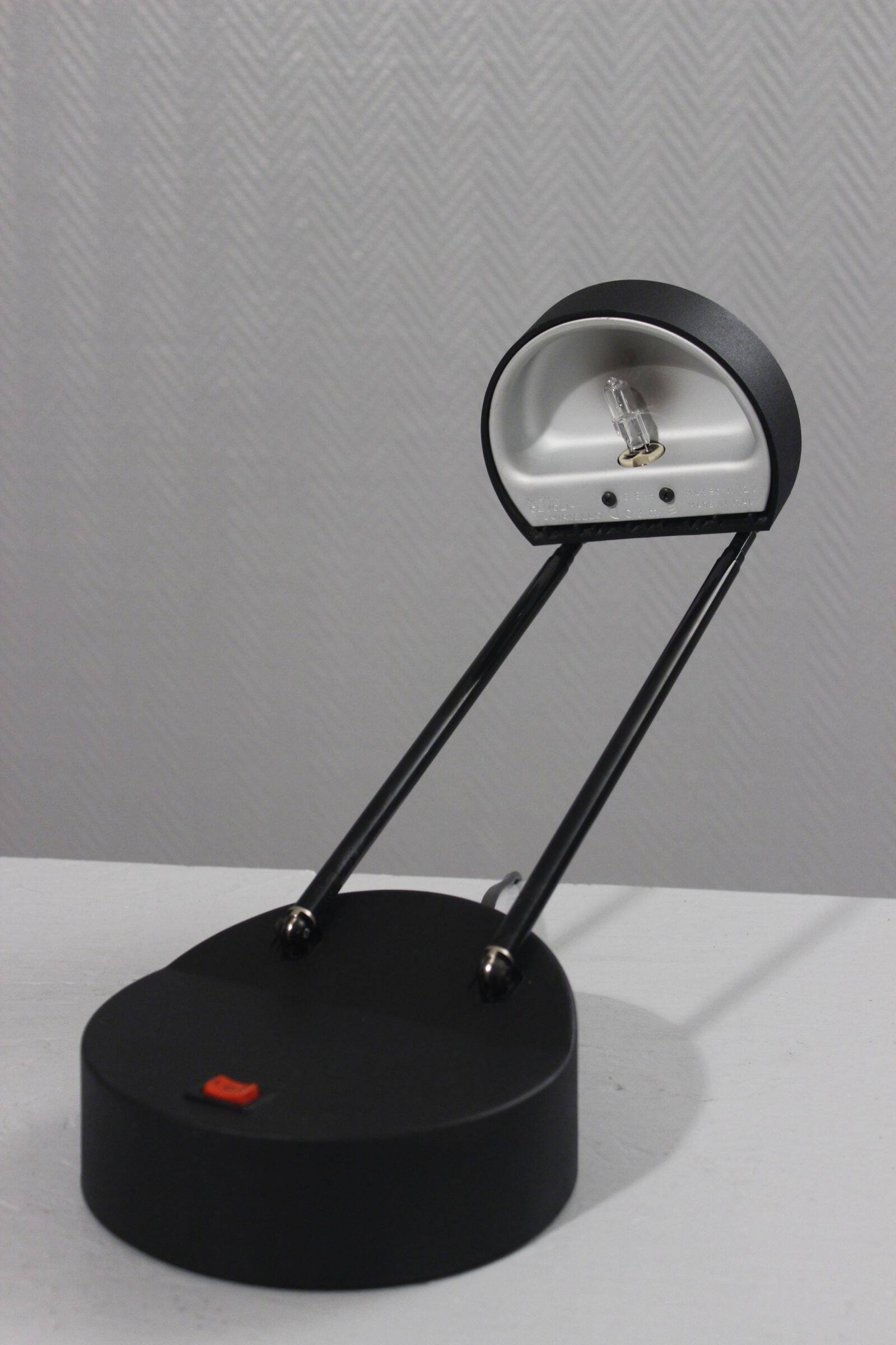 Extendable halogen desk lamp "Miriello" designed by Stefano Cevoli 1980s