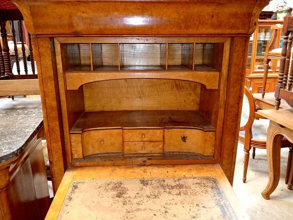 Ensemble de mobilier en pendant époque Charles X