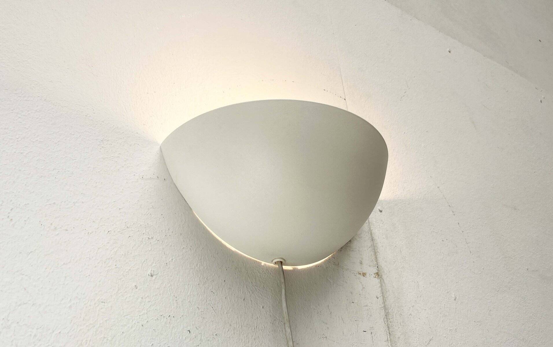 Vintage Danish minimalist wall lamp by Lyskilde.