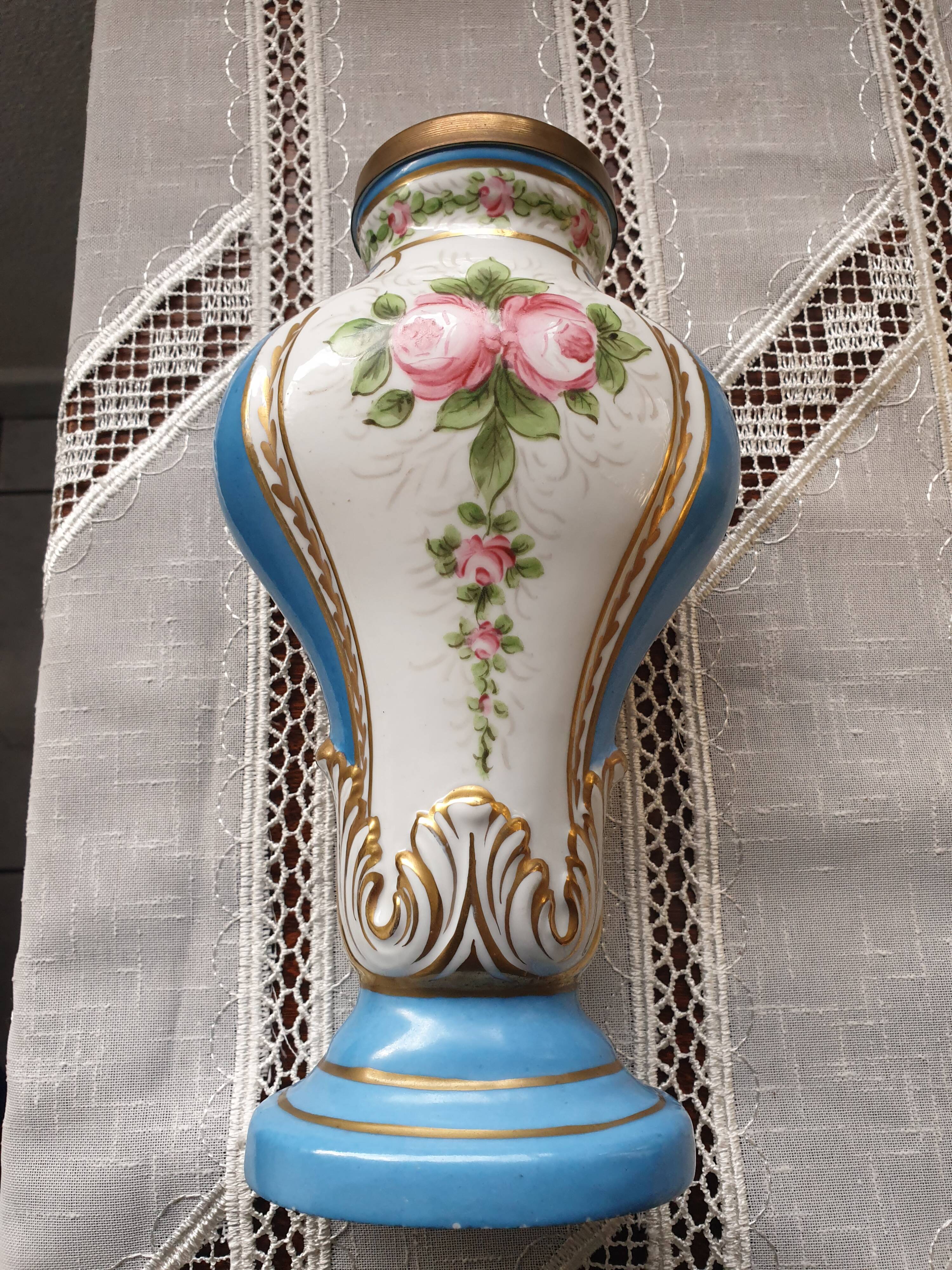Porcelain vase signed chanèle made in France