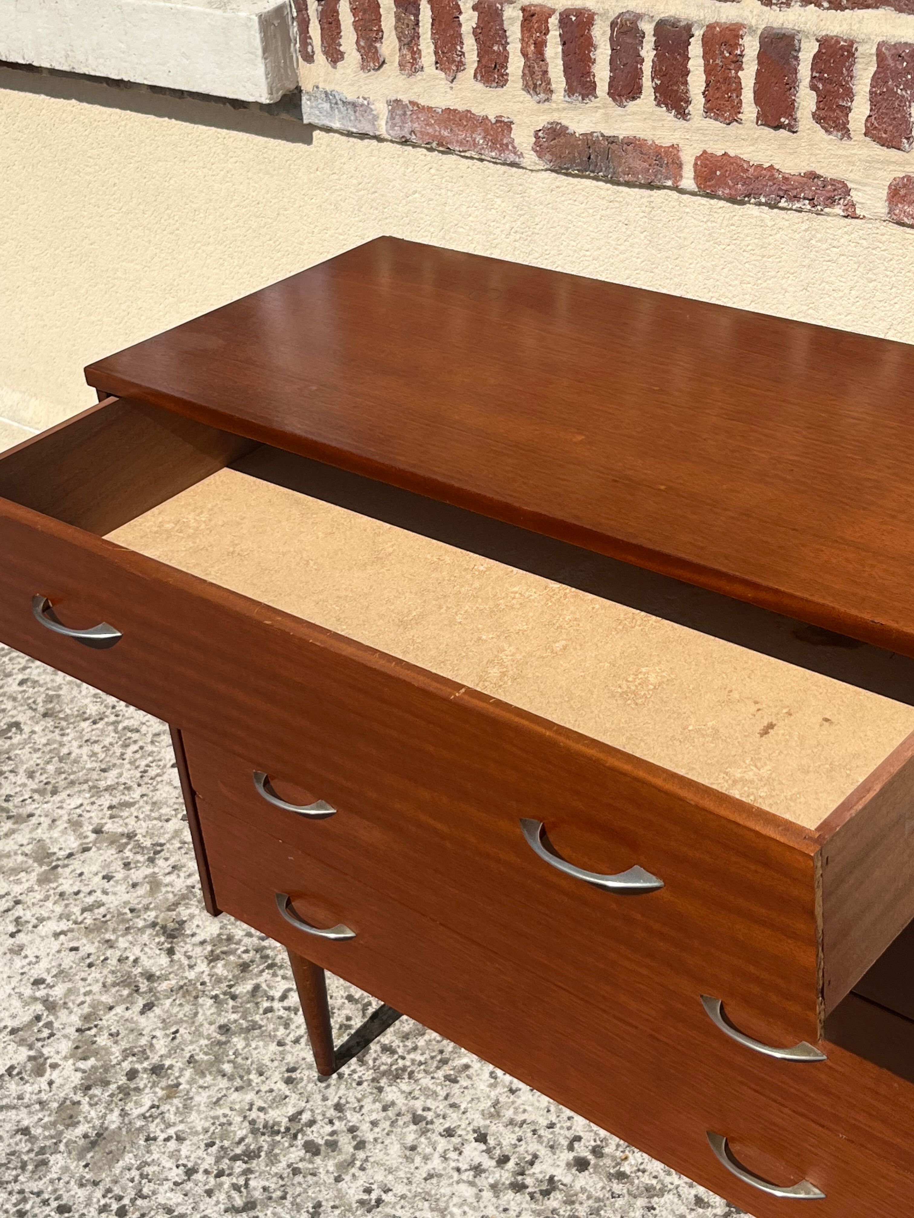 Vintage chest of drawers