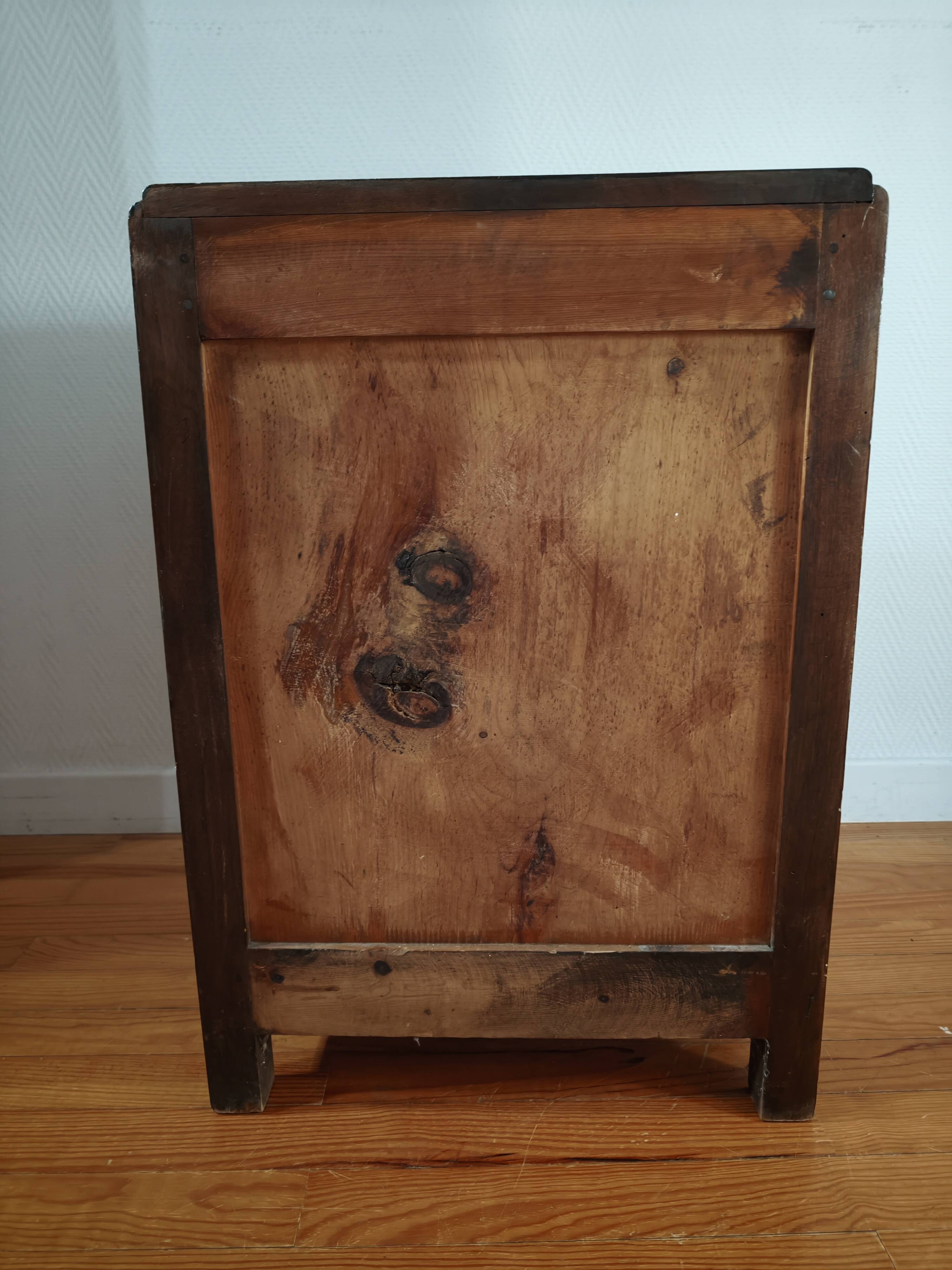 Confiturier en noyer – meuble de rangement ancien 1930-40