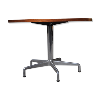 Vintage design round table