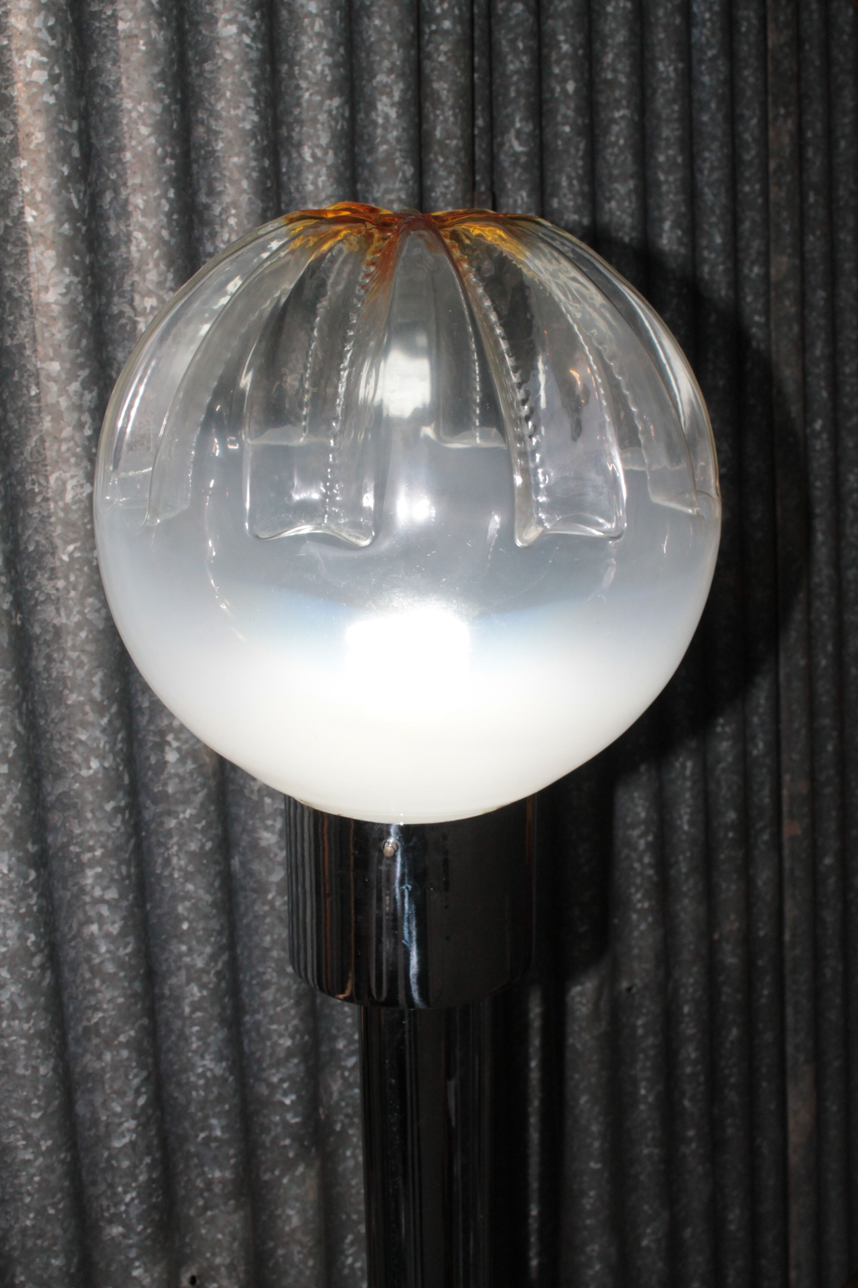 Lampadaire vintage chromé Murano Mazzega