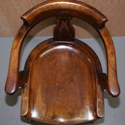 Chaise de capitaine victorienne en noyer d'Eton College
