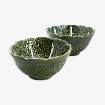 Set of 2 bowls of cabbage leaves in green slurry from Portugal